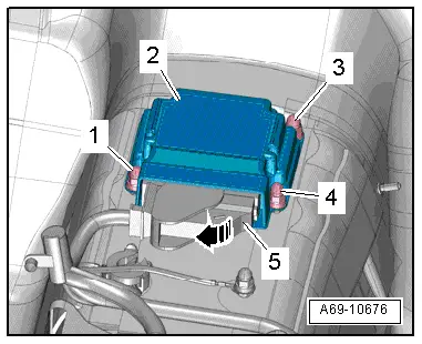 Audi Q3. A69-10676