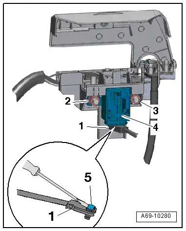 Audi Q3. A69-10280