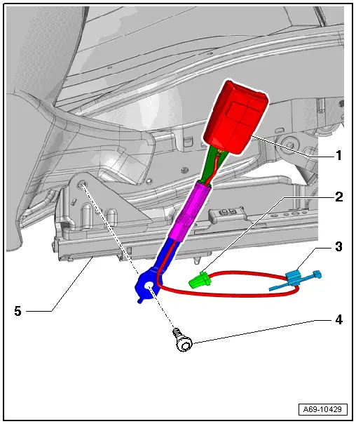 Audi Q3. Overview - Front Seat Belt Latch