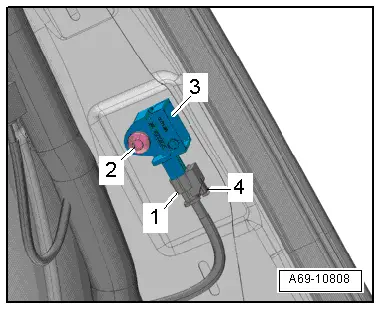 Audi Q3. A69-10808